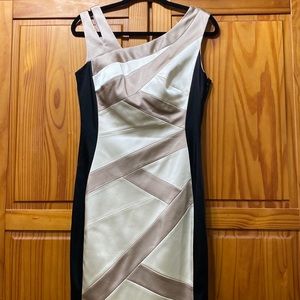 New elegant evening dress with skirt split in the back and lining open shoulder